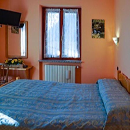 Albergo Ristorante Sole Mezzoldo Екстериор снимка