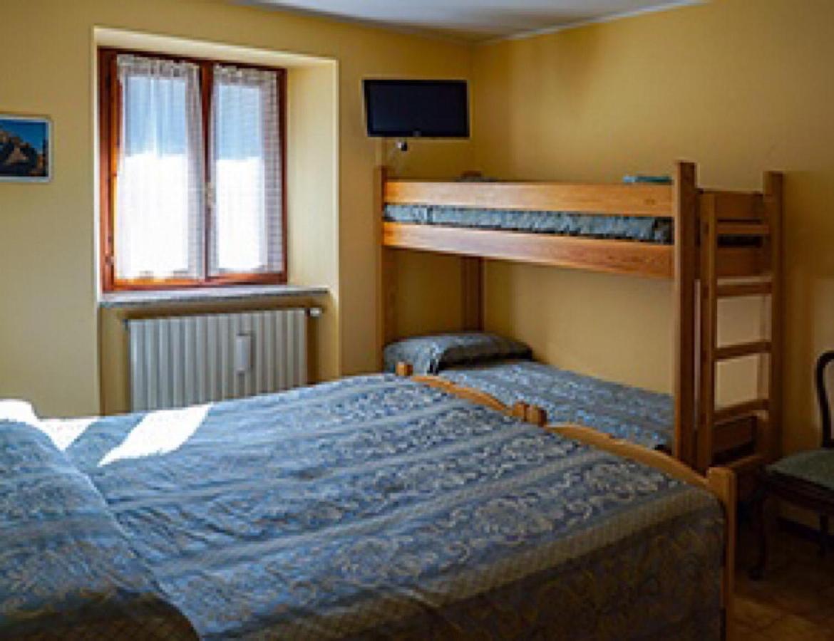 Albergo Ristorante Sole Mezzoldo Екстериор снимка