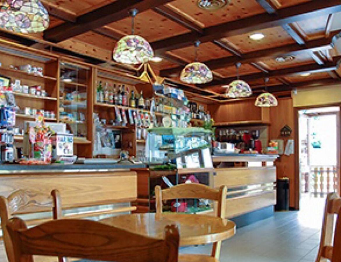 Albergo Ristorante Sole Mezzoldo Екстериор снимка