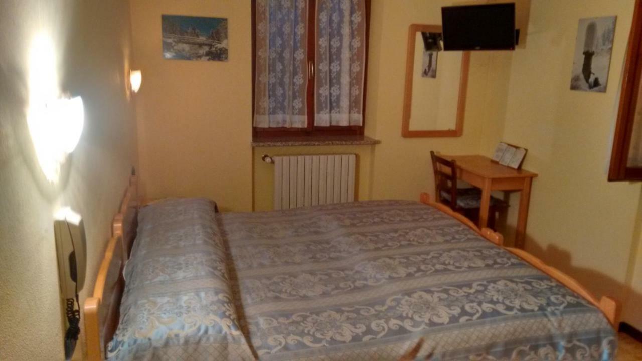 Albergo Ristorante Sole Mezzoldo Екстериор снимка